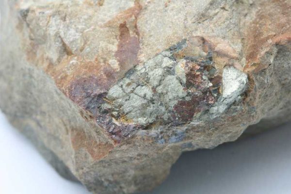 Pyrophanit