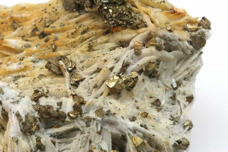 Baryt, Chalkopyrit – Bild 2