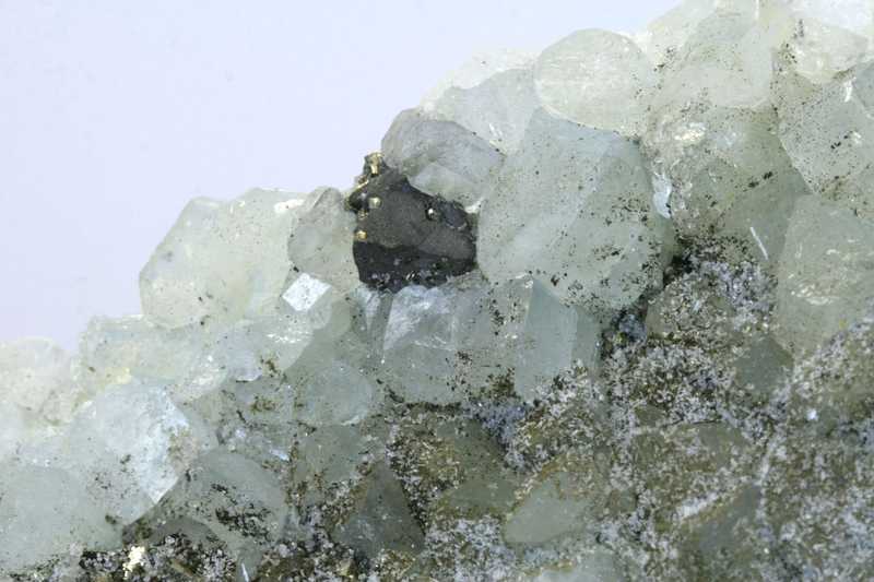 Datolith, Chalkopyrit, Pyrit – Bild 3
