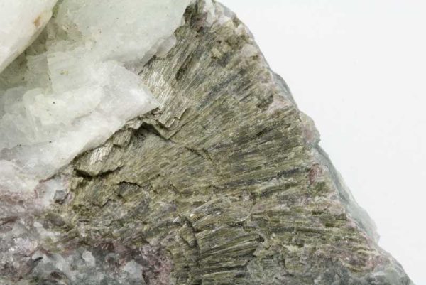 Klinozoisit, Prehnit, Analcim, Apophyllit – Bild 5