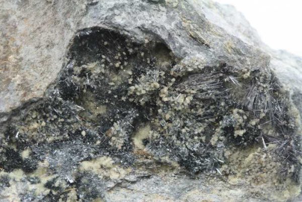 Antimonit, Kermesit – Bild 5
