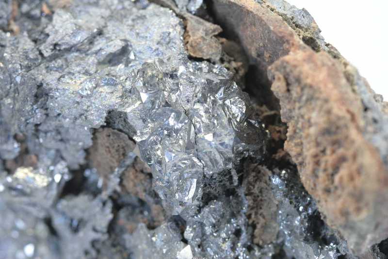 Skutterudit, Rammelsbergit – Bild 5