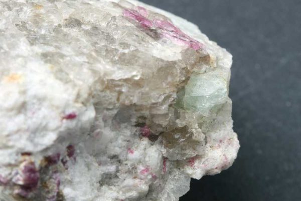 Rhodizit, Liddicoatit – Bild 6