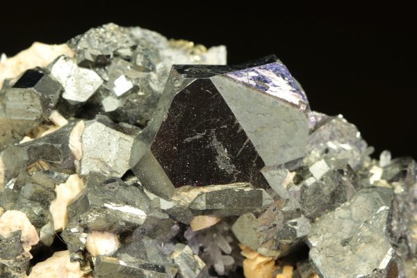 Tetraedrit, Rhodochrosit – Bild 6