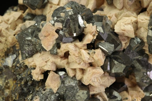 Tetraedrit, Rhodochrosit – Bild 7