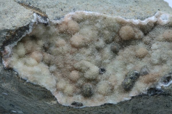 Natrolith, Calcit – Bild 5