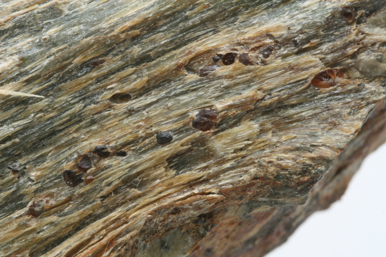 Spessartin, Mn-Cummingtonit – Bild 7