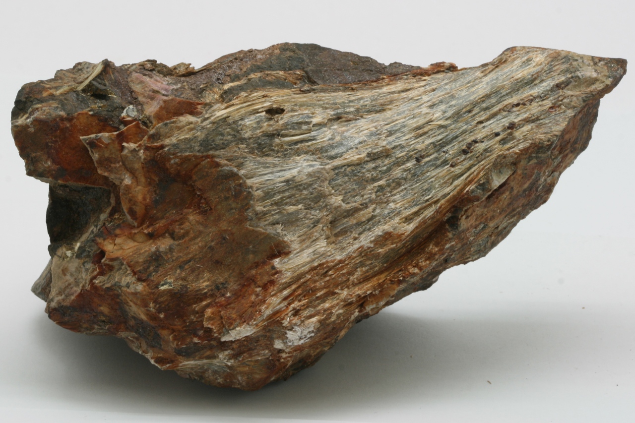 Spessartin, Mn-Cummingtonit – Bild 3