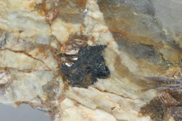 Elbait, Kassiterit, Lepidolith – Bild 6