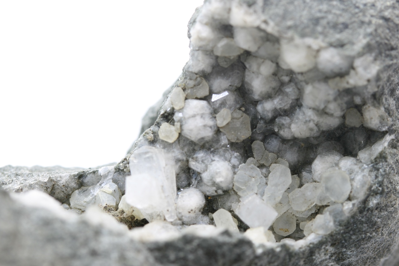 Natrolith, Analcim – Bild 5