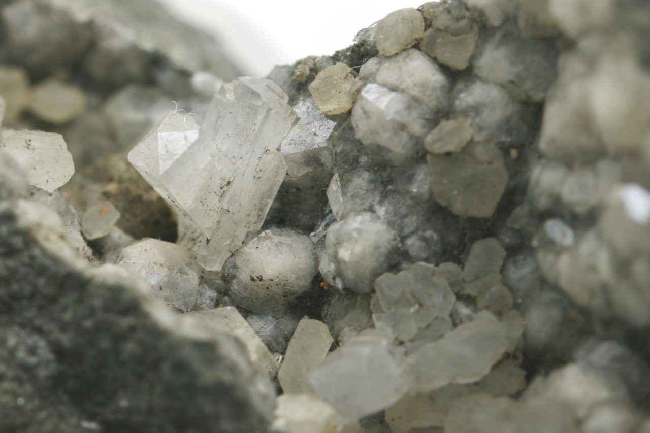 Natrolith, Analcim – Bild 6