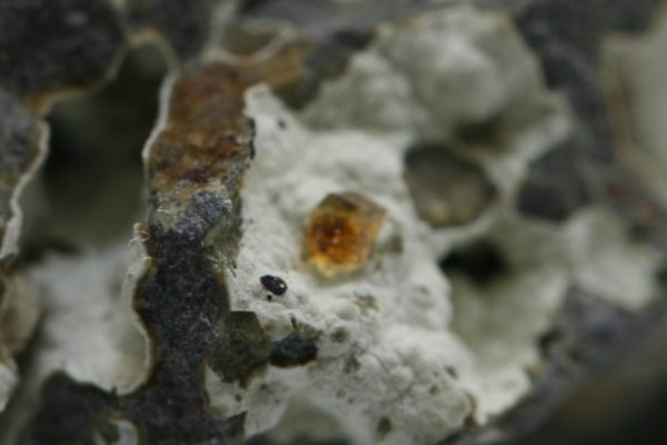 Paulingit, Phillipsit – Bild 7