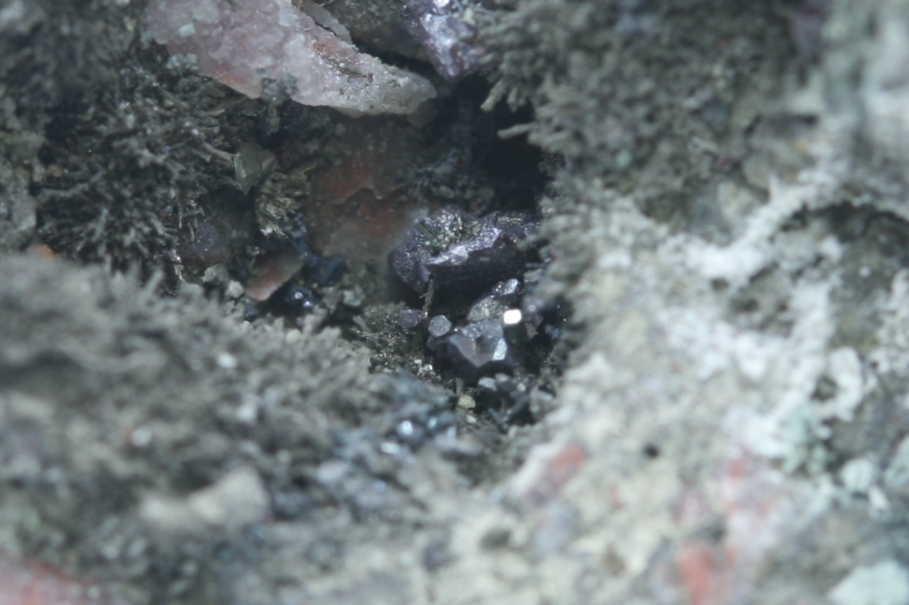 Argentopyrit, Proustit – Bild 7