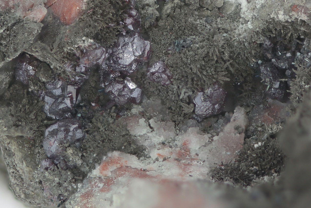 Argentopyrit, Proustit