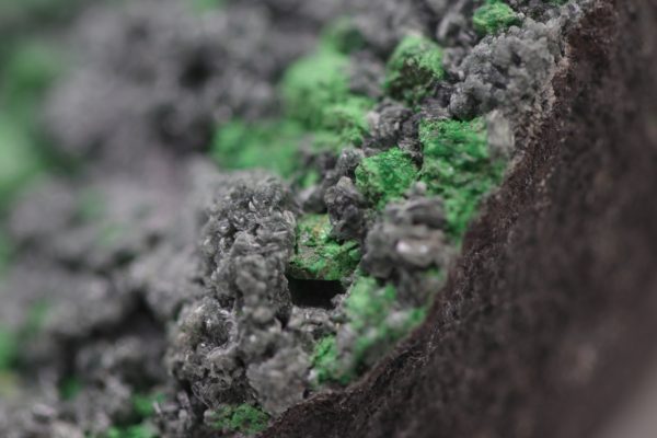 Uvarovit, Titanit – Bild 17