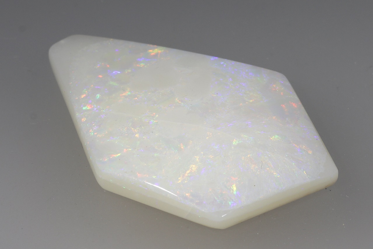 Edelopal
