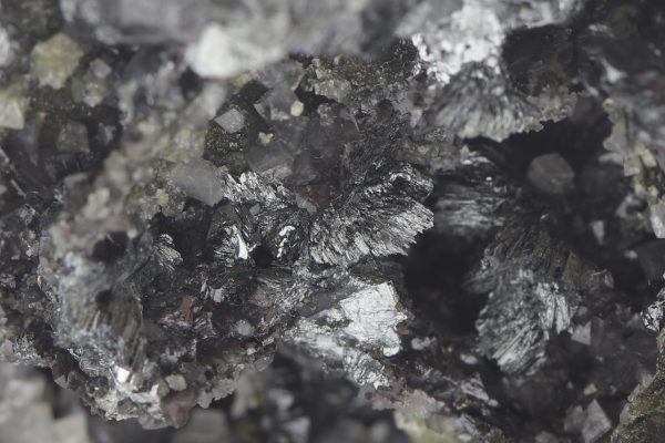 Semseyit, Sphalerit – Bild 9