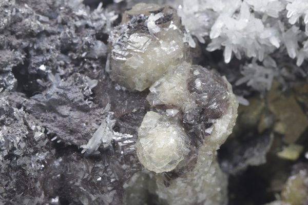Galenit, Pyrit, Pyrrhotin, Dolomit – Bild 12