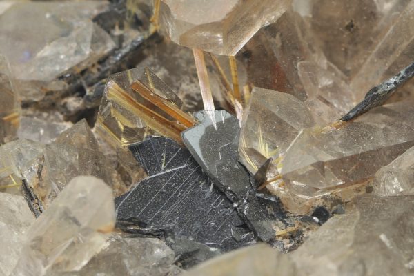 Sagenit, Hämatit, Limonit – Bild 9