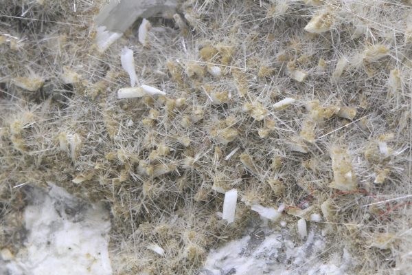 Natrolith, Laumontit, Arsenopyrit – Bild 7