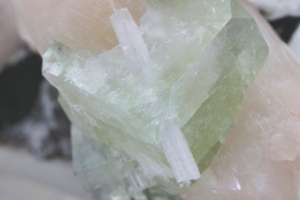 Apophyllit, Stilbit – Bild 9