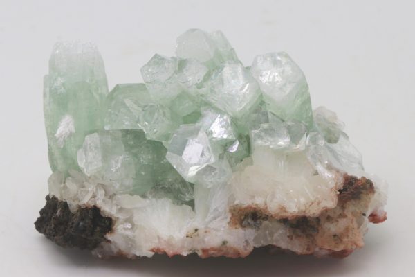 Apophyllit, Stilbit, Mesolith – Bild 2