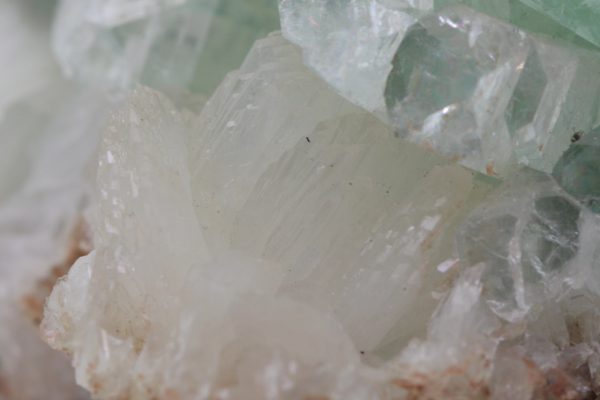 Apophyllit, Stilbit, Mesolith – Bild 12