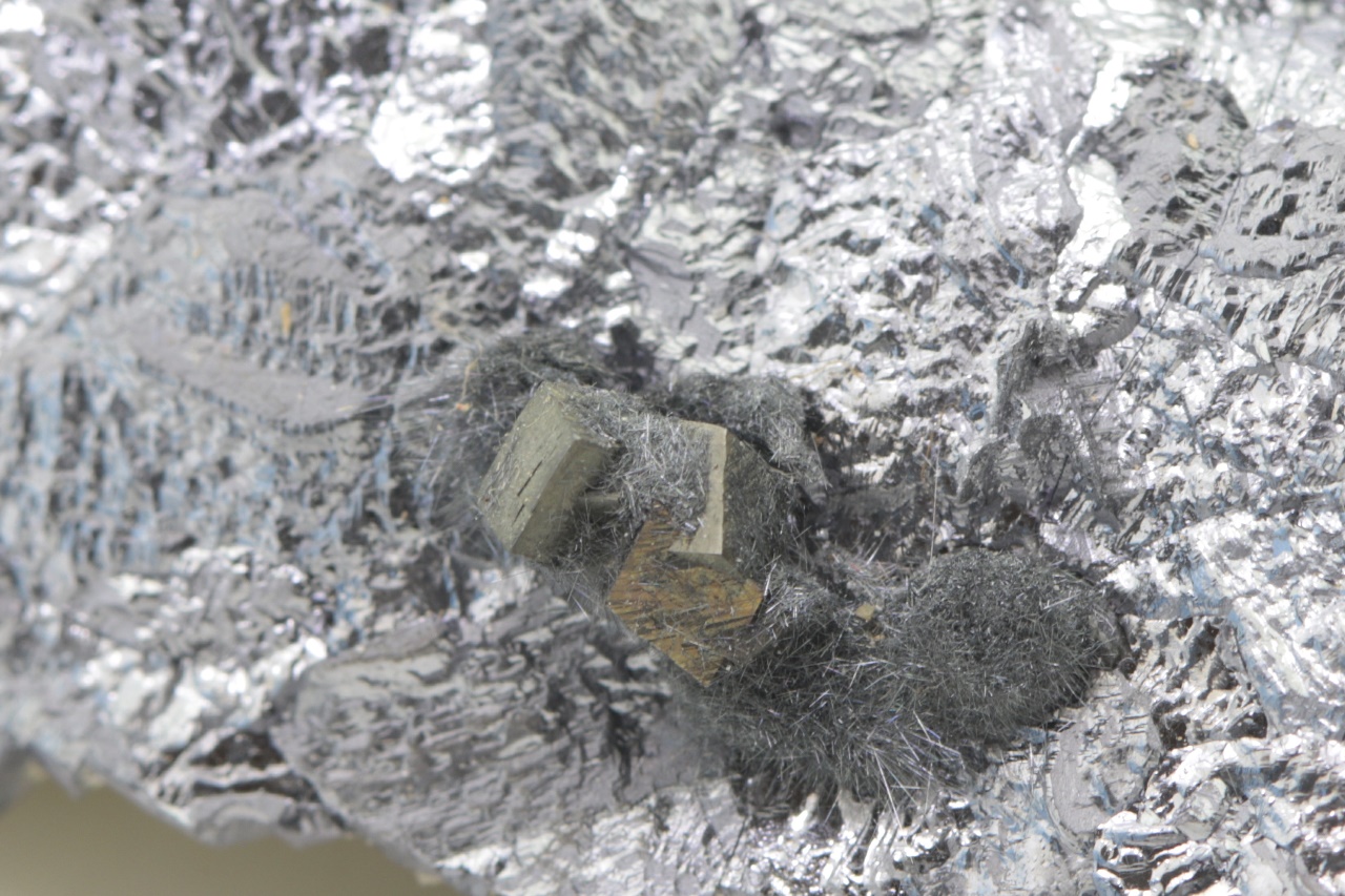 Boulangerit, Galenit, Arsenopyrit – Bild 8