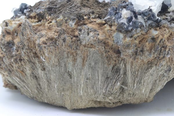 Ilvait, Calcit, Hedenbergit – Bild 12