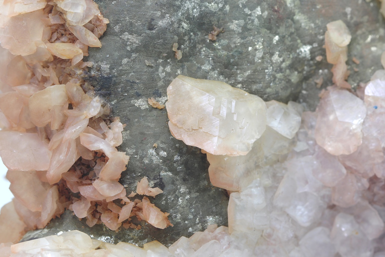 Calcit, Pyrit – Bild 7