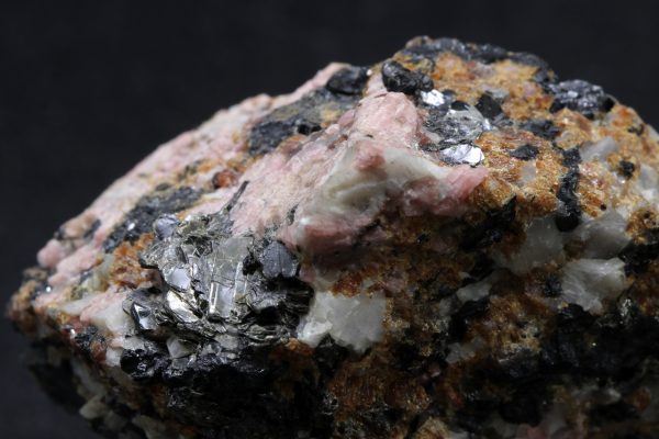 Lennilenapeit, Franklinite, Rhodonit, Spessartin – Bild 3
