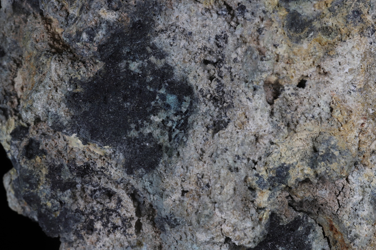 Skorodit, Wolframit – Bild 8