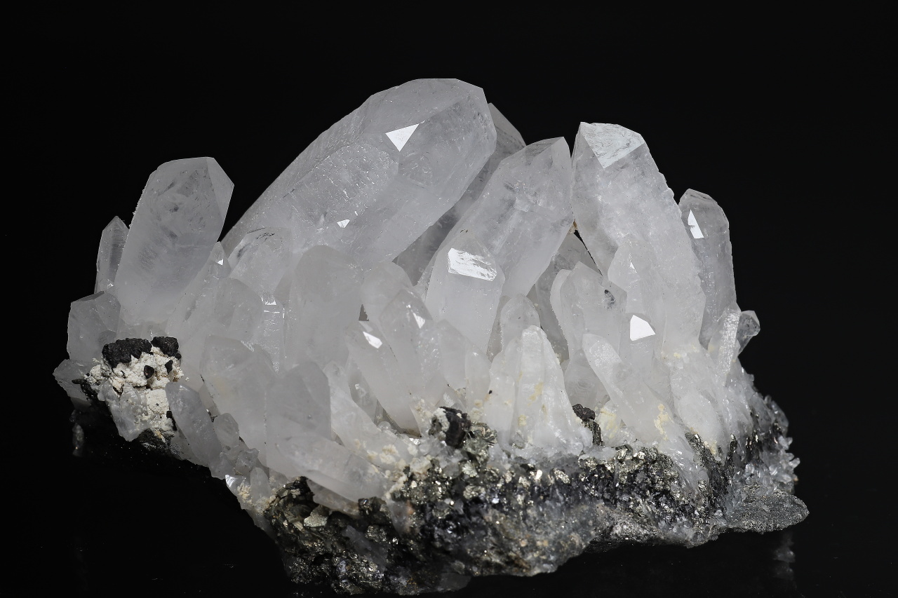 Quarz, Pyrit – Bild 3