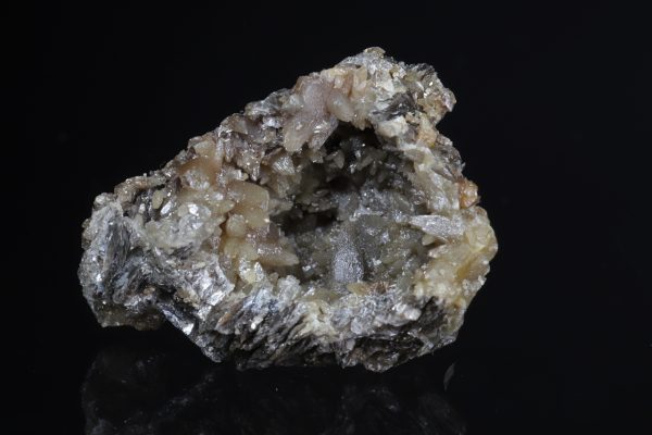 Stolzit – Bild 4