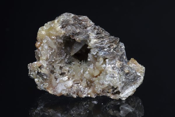 Stolzit – Bild 3