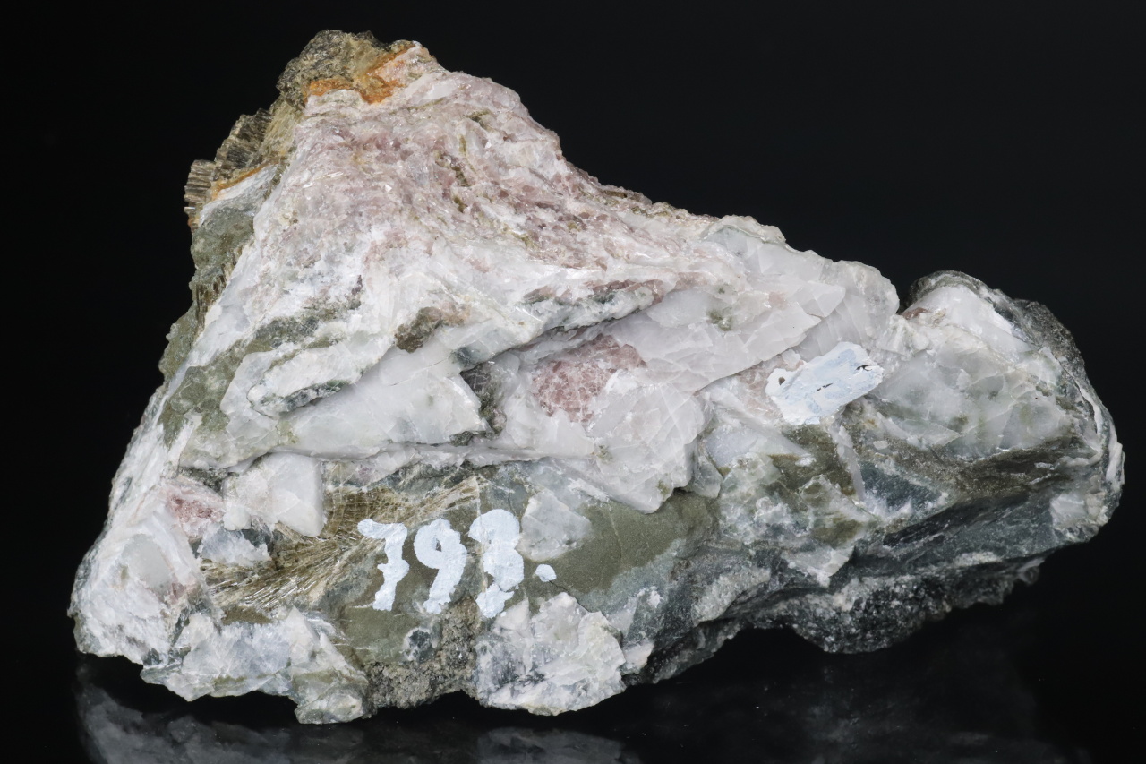 Klinozoisit, Axinit – Bild 2