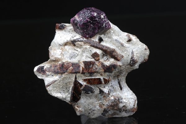 Almandin, Staurolith