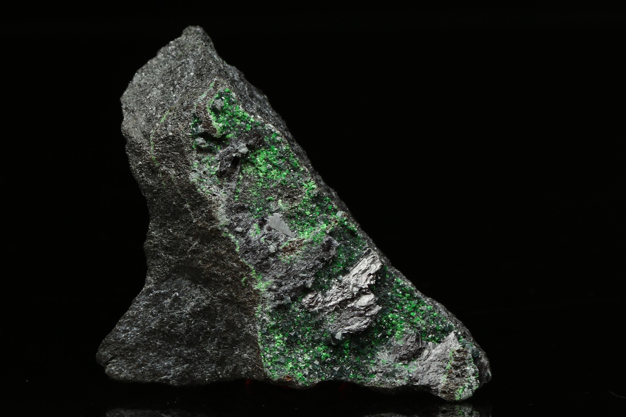 Diaspor, Uwarowit – Bild 2