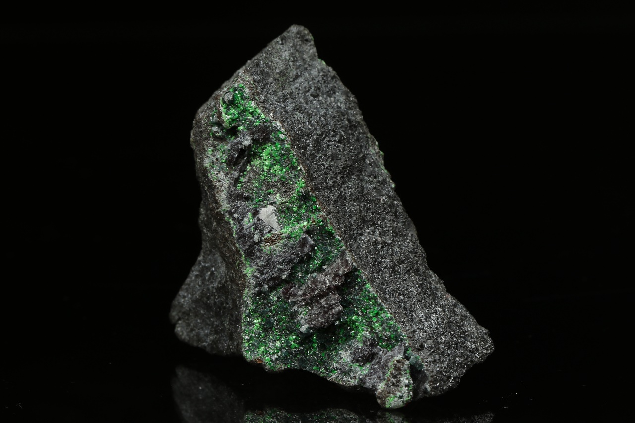 Diaspor, Uwarowit – Bild 3