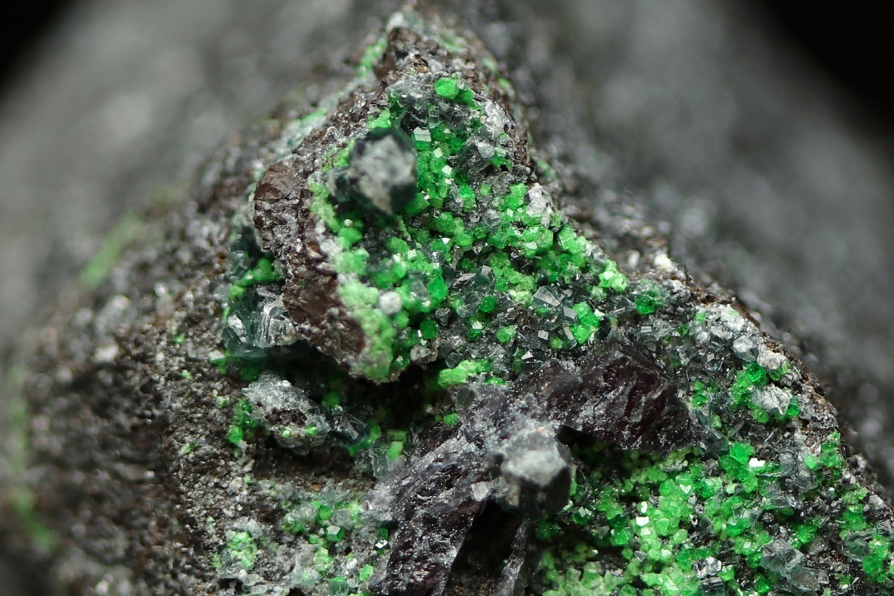 Diaspor, Uwarowit – Bild 5