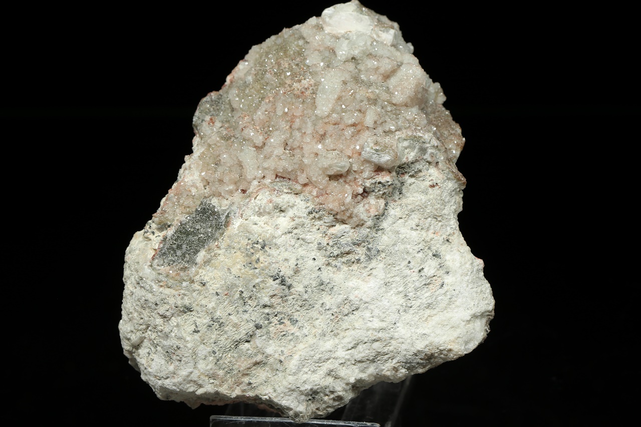 Harmotom, Calcit – Bild 3