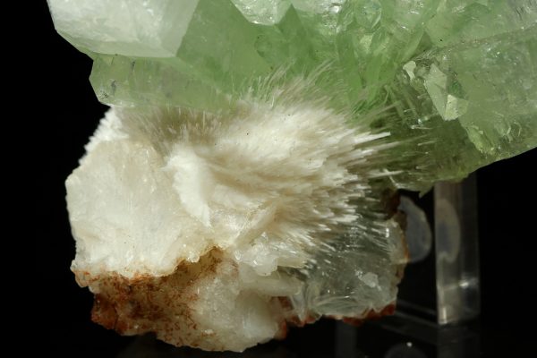 Apophyllit, Stilbit, Mesolith – Bild 5