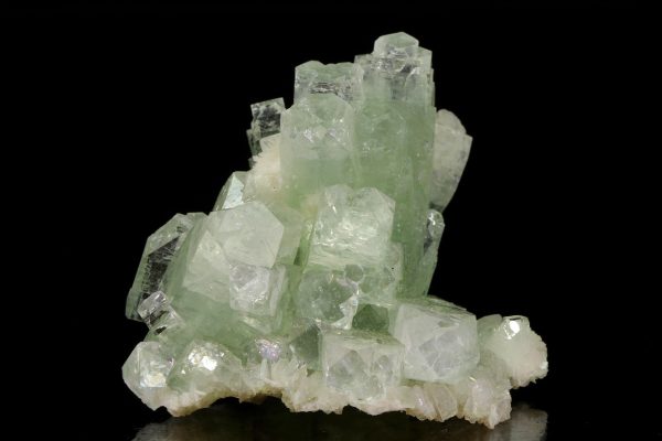 Apophyllit, Mesolith