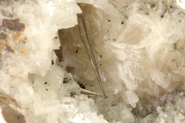 Millerit, Dolomit – Bild 2