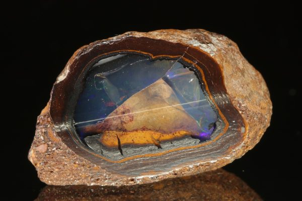 Edelopal
