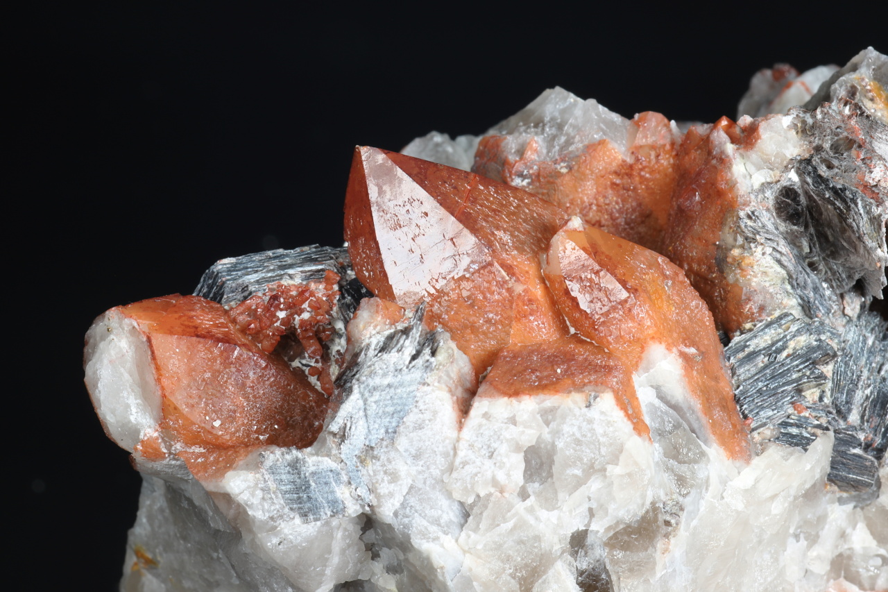 Fluorit, Quarz, Zinnwaldit – Bild 5