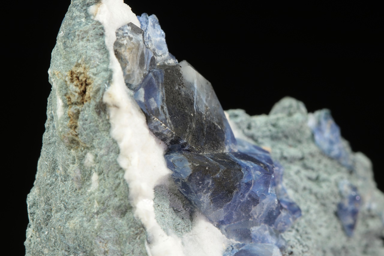 Benitoit – Bild 10