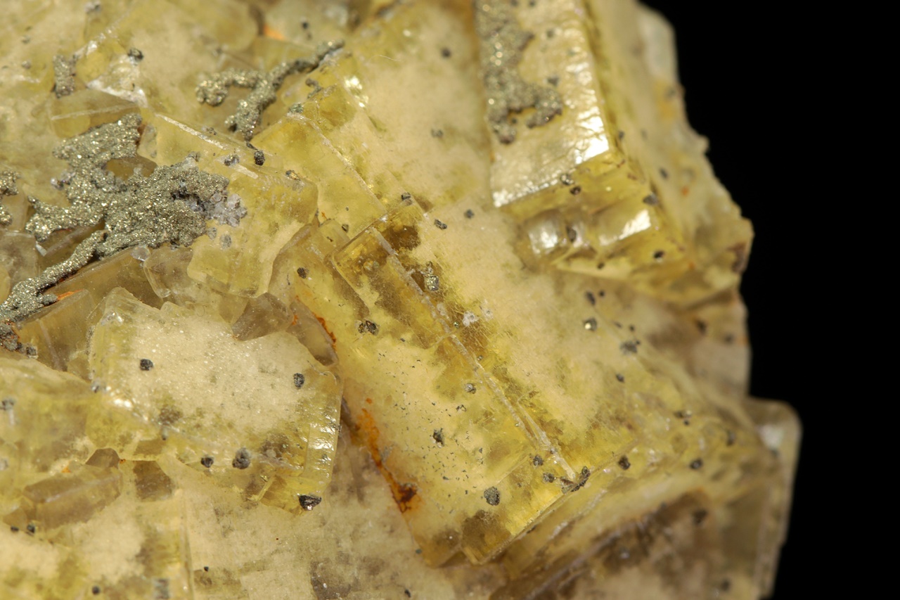 Fluorit, Pyrit – Bild 7