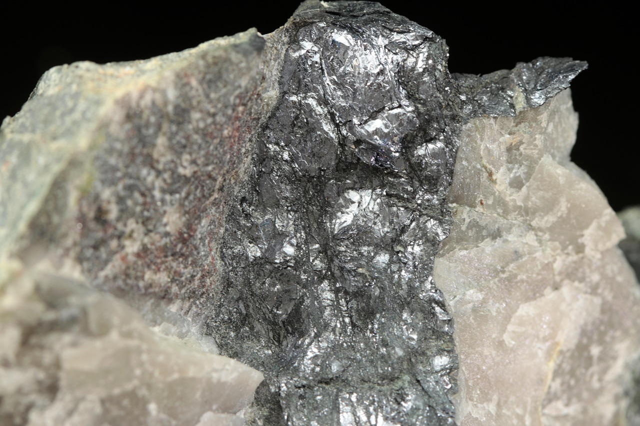 Kamiokit, Molybdänit – Bild 3