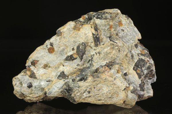 Staurolith, Almandin